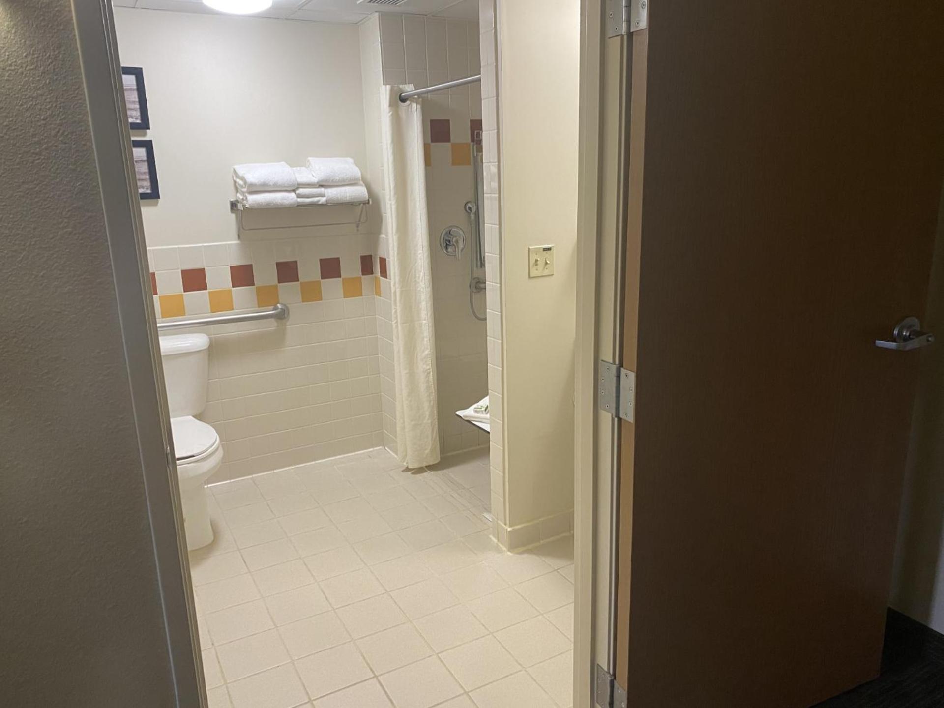 アメリクイン バイ ウィンダム グリーンビル Greenville エクステリア 写真